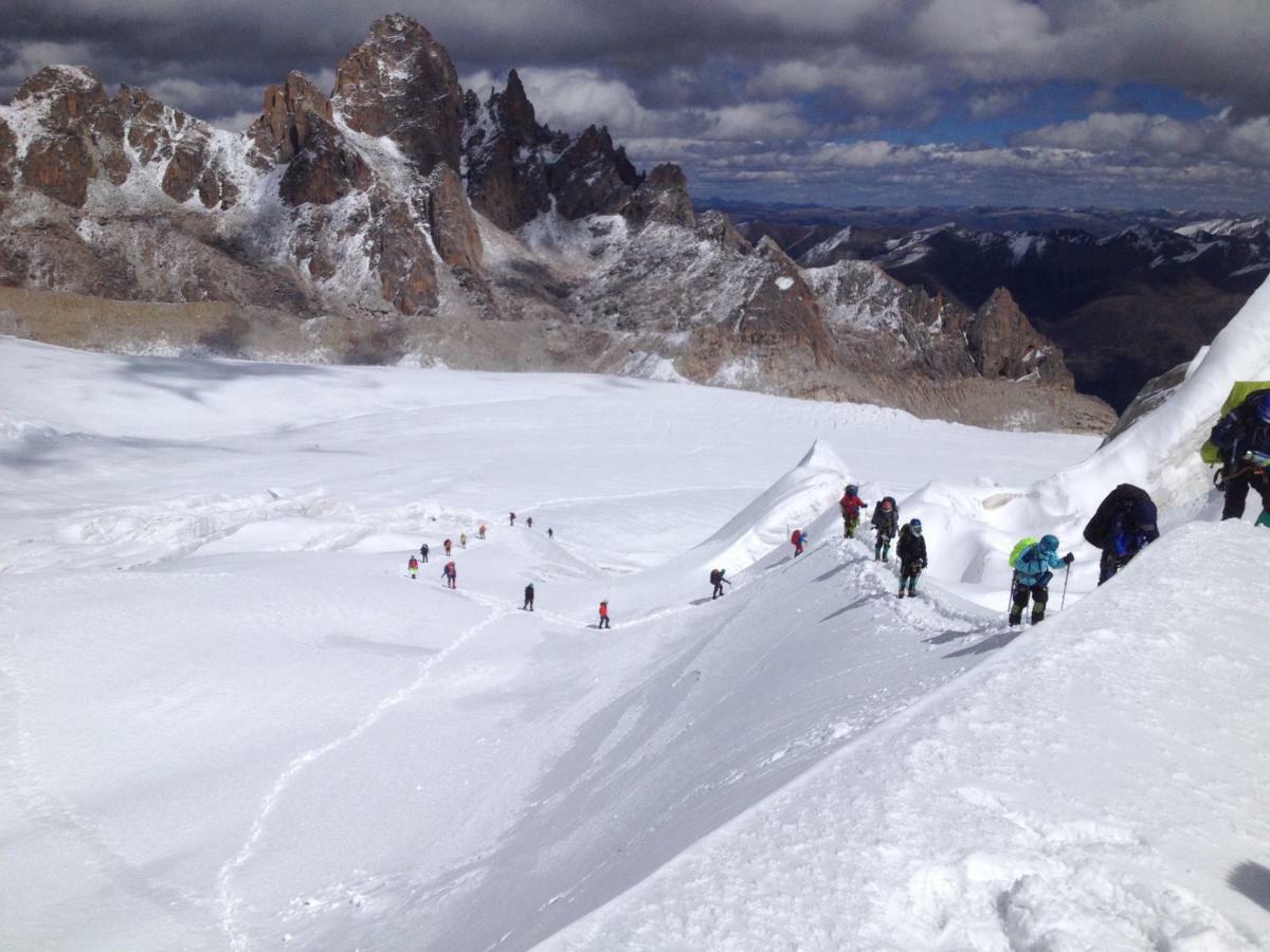 Masherbrum Outdoor Travelling Hostel Chengdu Exteriör bild